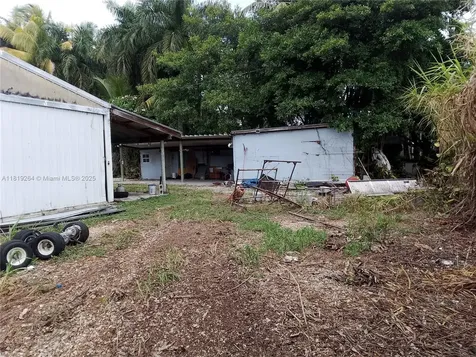 622 NE 11th Street Homestead FL 33030