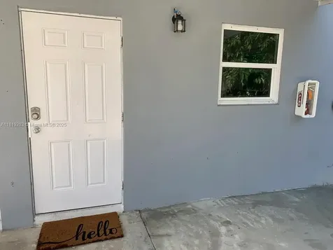 1762 NW 15th Street Miami FL 33125