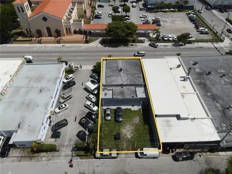 1328 W Flagler Street Miami FL 33135