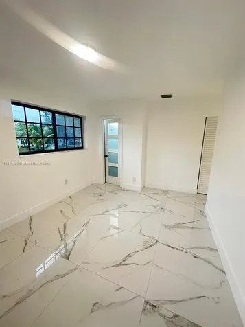 1325 NE 203rd Street Miami FL 33179