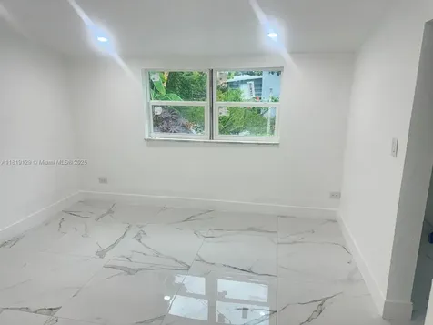 1325 NE 203rd Street Miami FL 33179
