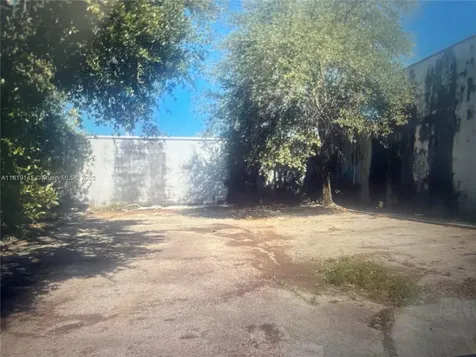 2321 SW 56th Terrace West Park FL 33023
