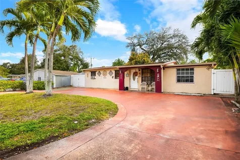 5626 Atlanta Street Hollywood FL 33021