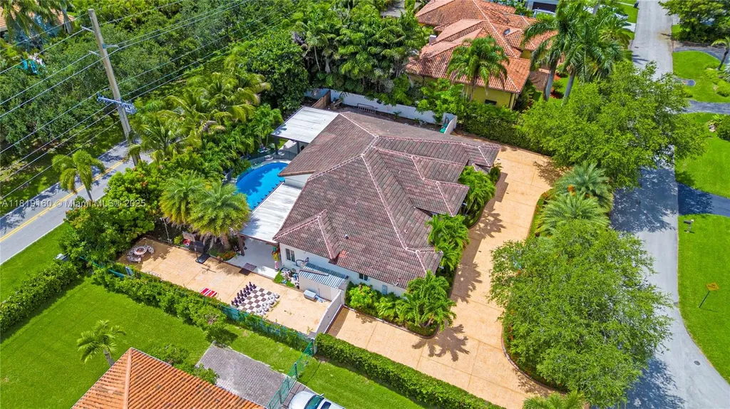 16601 SW 87th Court Palmetto Bay FL 33157