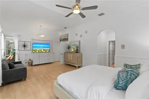 16601 SW 87th Court Palmetto Bay FL 33157