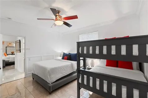 16601 SW 87th Court Palmetto Bay FL 33157