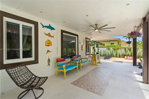 16601 SW 87th Court Palmetto Bay FL 33157