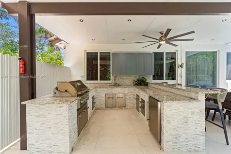 16601 SW 87th Court Palmetto Bay FL 33157