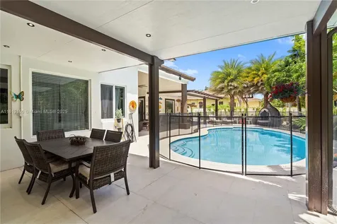 16601 SW 87th Court Palmetto Bay FL 33157