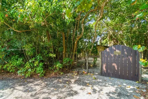 27000 SW 192nd Avenue Miami FL 33031