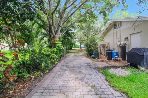 14360 SW 20th Street Davie FL 33325