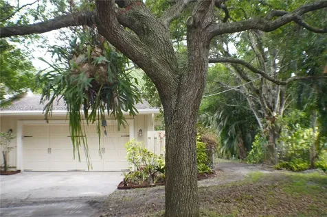 14360 SW 20th Street Davie FL 33325