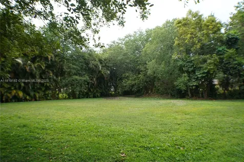 14360 SW 20th Street Davie FL 33325
