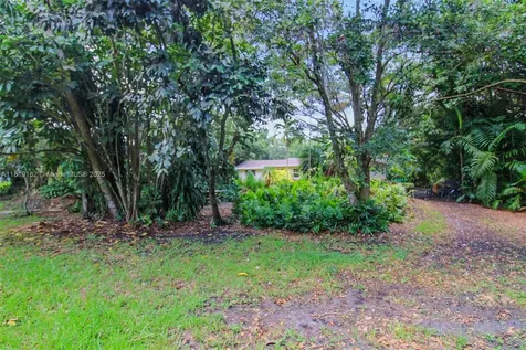 14360 SW 20th Street Davie FL 33325