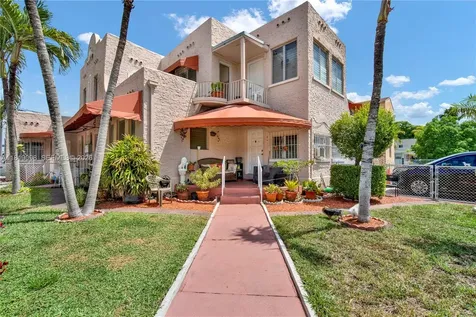 829 SW 19th Avenue Miami FL 33135