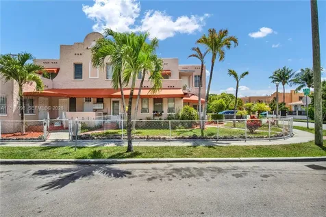 829 SW 19th Avenue Miami FL 33135