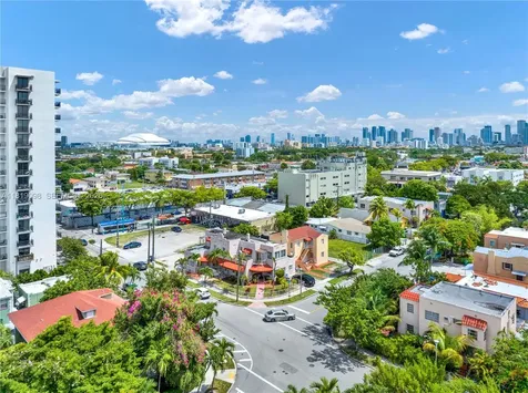 829 SW 19th Avenue Miami FL 33135