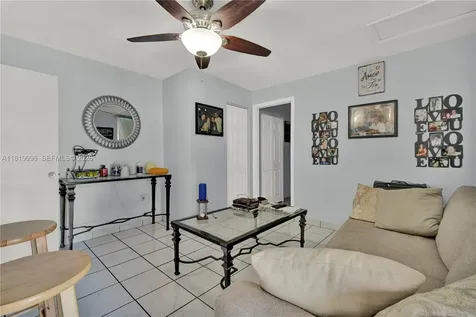 829 SW 19th Avenue Miami FL 33135