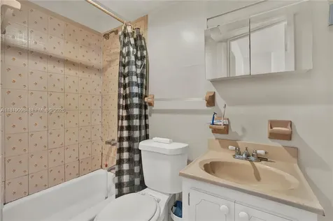829 SW 19th Avenue Miami FL 33135