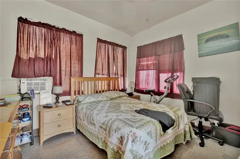 829 SW 19th Avenue Miami FL 33135