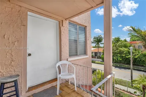 829 SW 19th Avenue Miami FL 33135