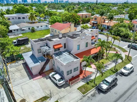 829 SW 19th Avenue Miami FL 33135