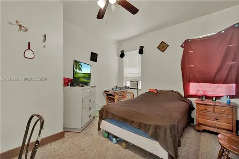 829 SW 19th Avenue Miami FL 33135