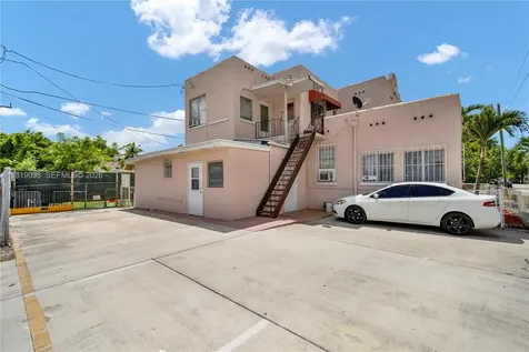 829 SW 19th Avenue Miami FL 33135