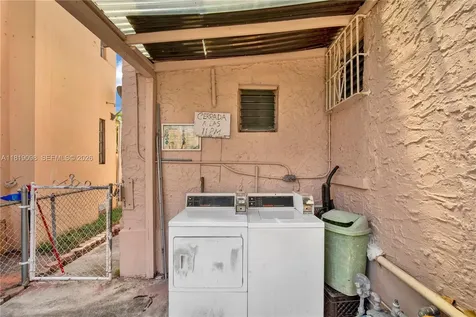 829 SW 19th Avenue Miami FL 33135