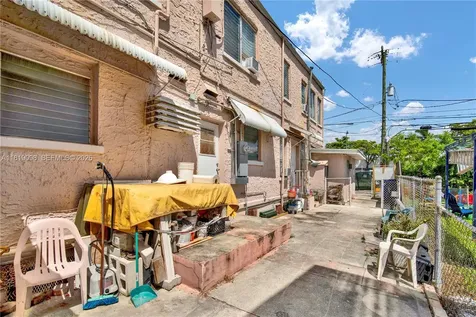 829 SW 19th Avenue Miami FL 33135