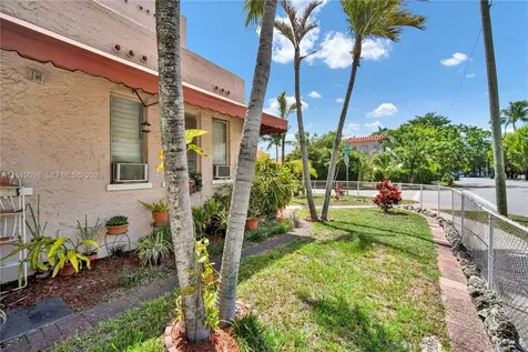 829 SW 19th Avenue Miami FL 33135