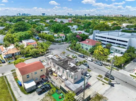 829 SW 19th Avenue Miami FL 33135