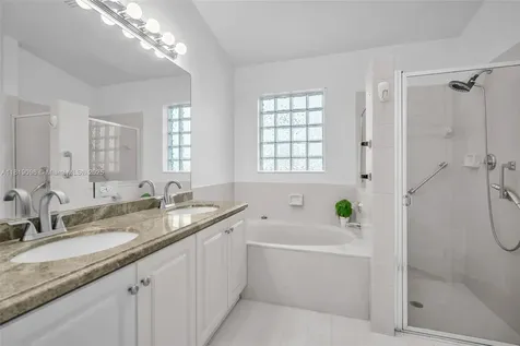 1624 SW 149th Avenue Pembroke Pines FL 33027