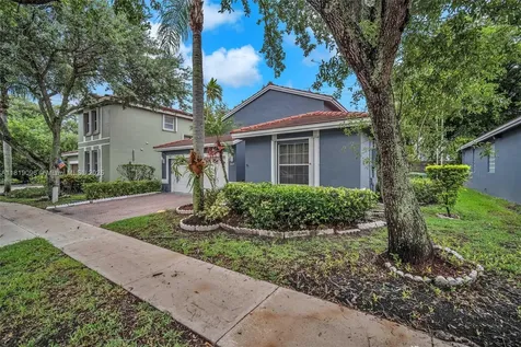 1624 SW 149th Avenue Pembroke Pines FL 33027