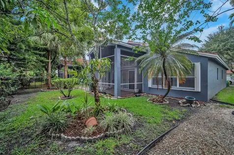 1624 SW 149th Avenue Pembroke Pines FL 33027