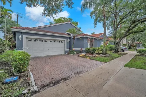 1624 SW 149th Avenue Pembroke Pines FL 33027