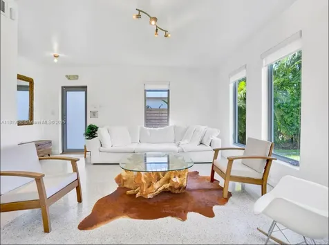 7537 W Treasure Drive North Bay Village FL 33141