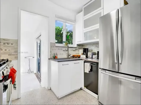7537 W Treasure Drive North Bay Village FL 33141