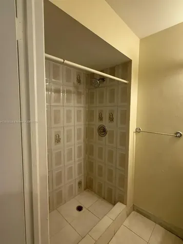 438 NE 210th Circle Terrace Miami FL 33179