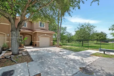 21497 SW 85th Avenue Cutler Bay FL 33189