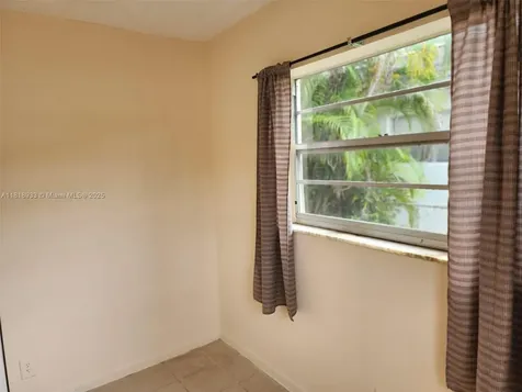 241 SE 9th Avenue Pompano Beach FL 33060
