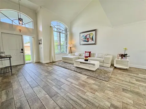 535 SW 181st Way Pembroke Pines FL 33029
