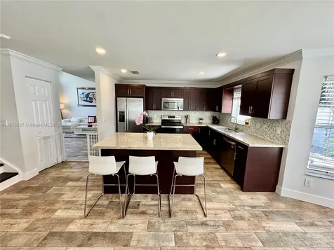 535 SW 181st Way Pembroke Pines FL 33029