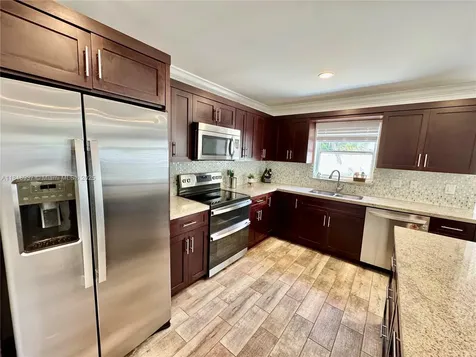 535 SW 181st Way Pembroke Pines FL 33029