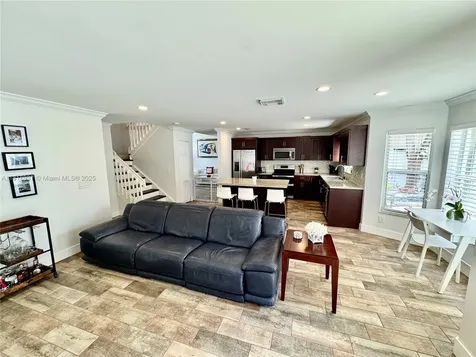 535 SW 181st Way Pembroke Pines FL 33029