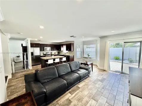 535 SW 181st Way Pembroke Pines FL 33029