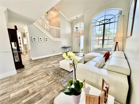 535 SW 181st Way Pembroke Pines FL 33029