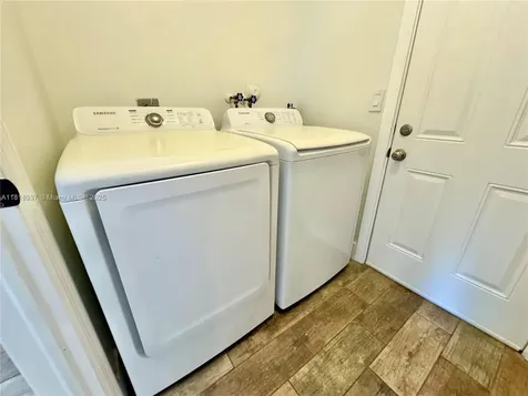 535 SW 181st Way Pembroke Pines FL 33029