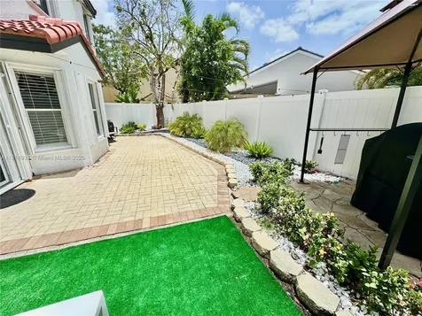 535 SW 181st Way Pembroke Pines FL 33029