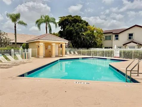 535 SW 181st Way Pembroke Pines FL 33029